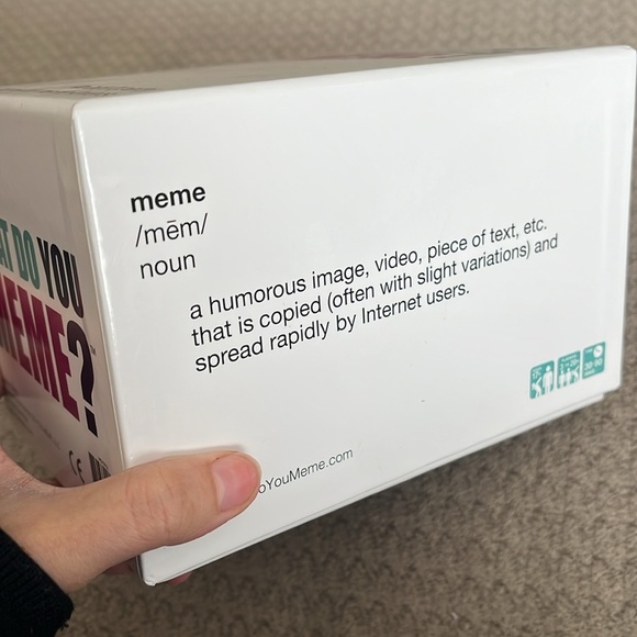 “What do you meme- Card Game” - Picture 2 of 4